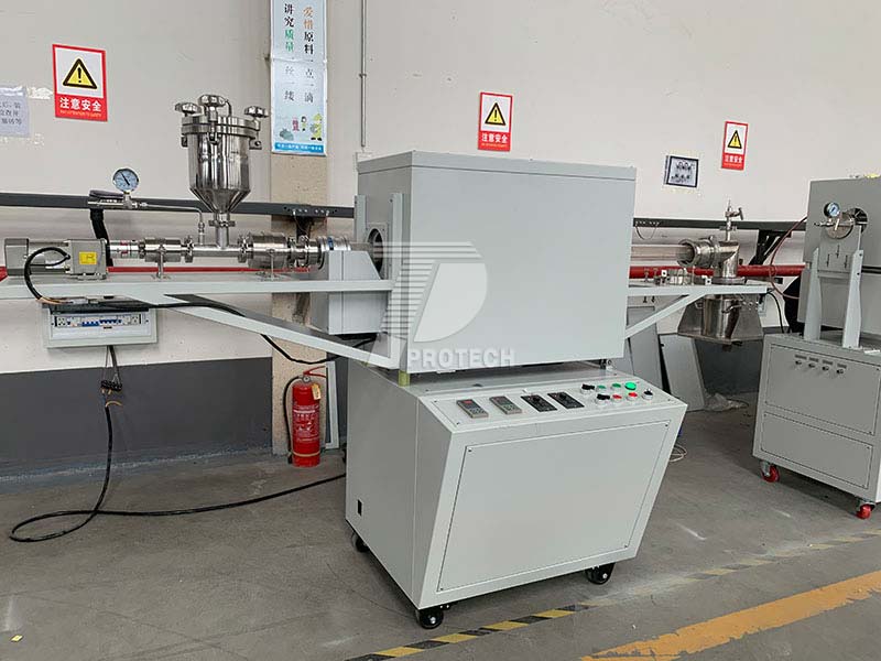 Customized small experimental rotary tube furnace (click on the image to view product details)